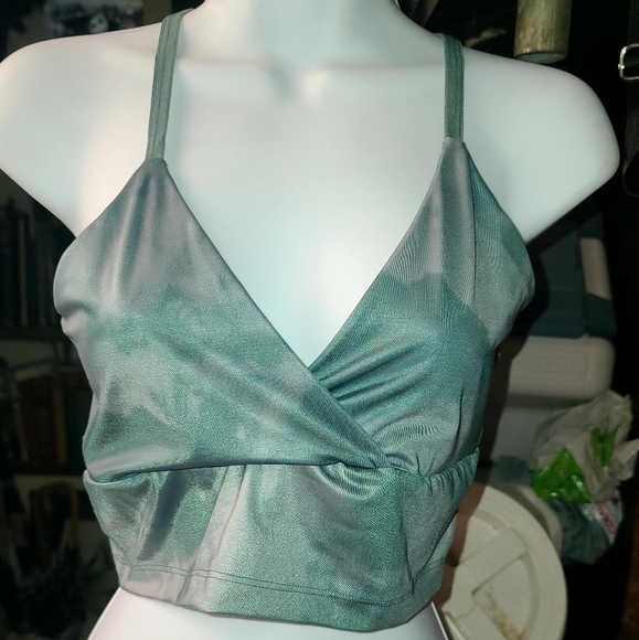 Beyond Yoga marbled Jade criss-cross yoga top szL NWT - Picture 3 of 8